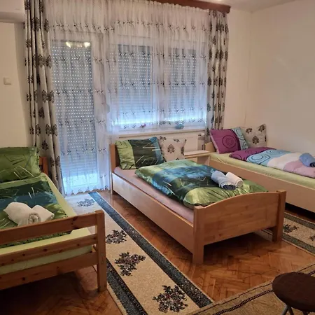 شقة Jasmir بيهاتش